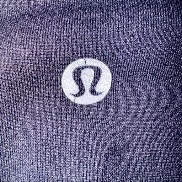 Women’s Lululemon Black Capri Length Leggings size 4 - Picture 1 of 4
